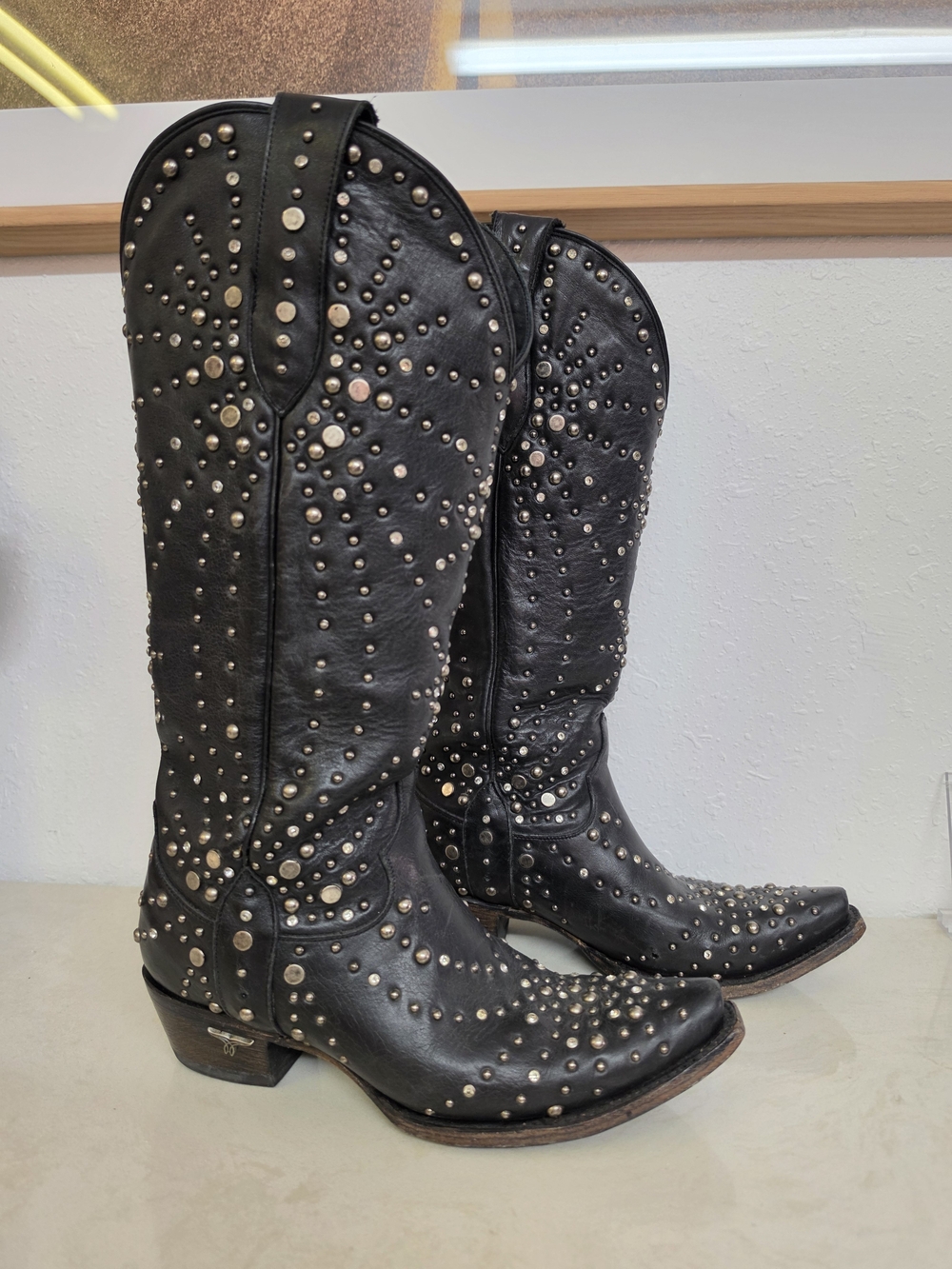 Lane Dolly Jet Black Studded Leather Cowboy Boots Size 8.5